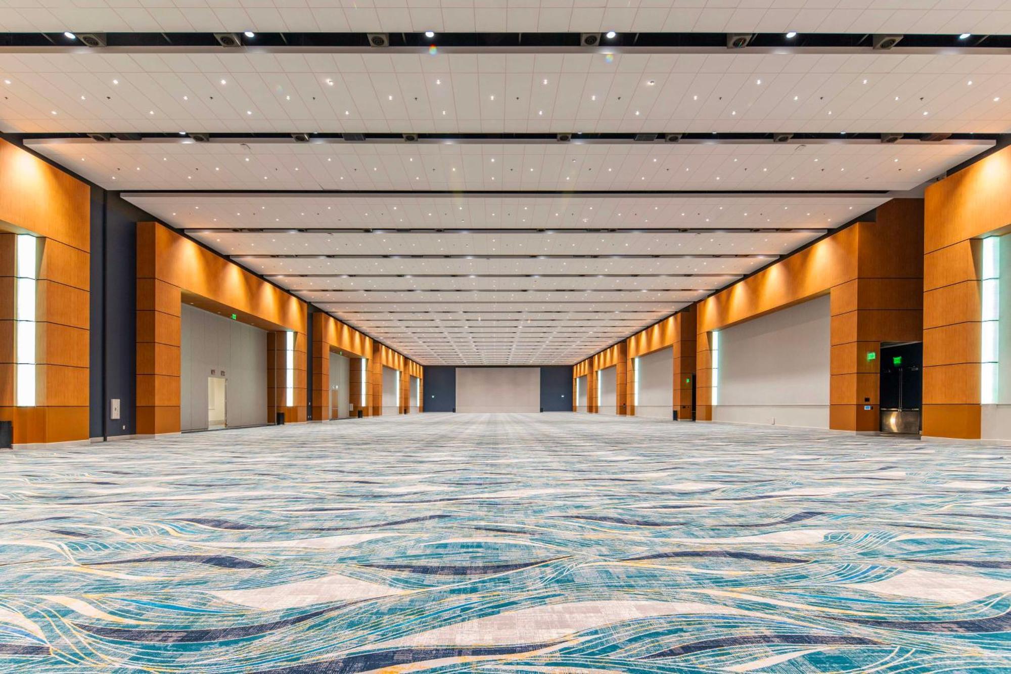 Doubletree By Hilton Convention Complex
