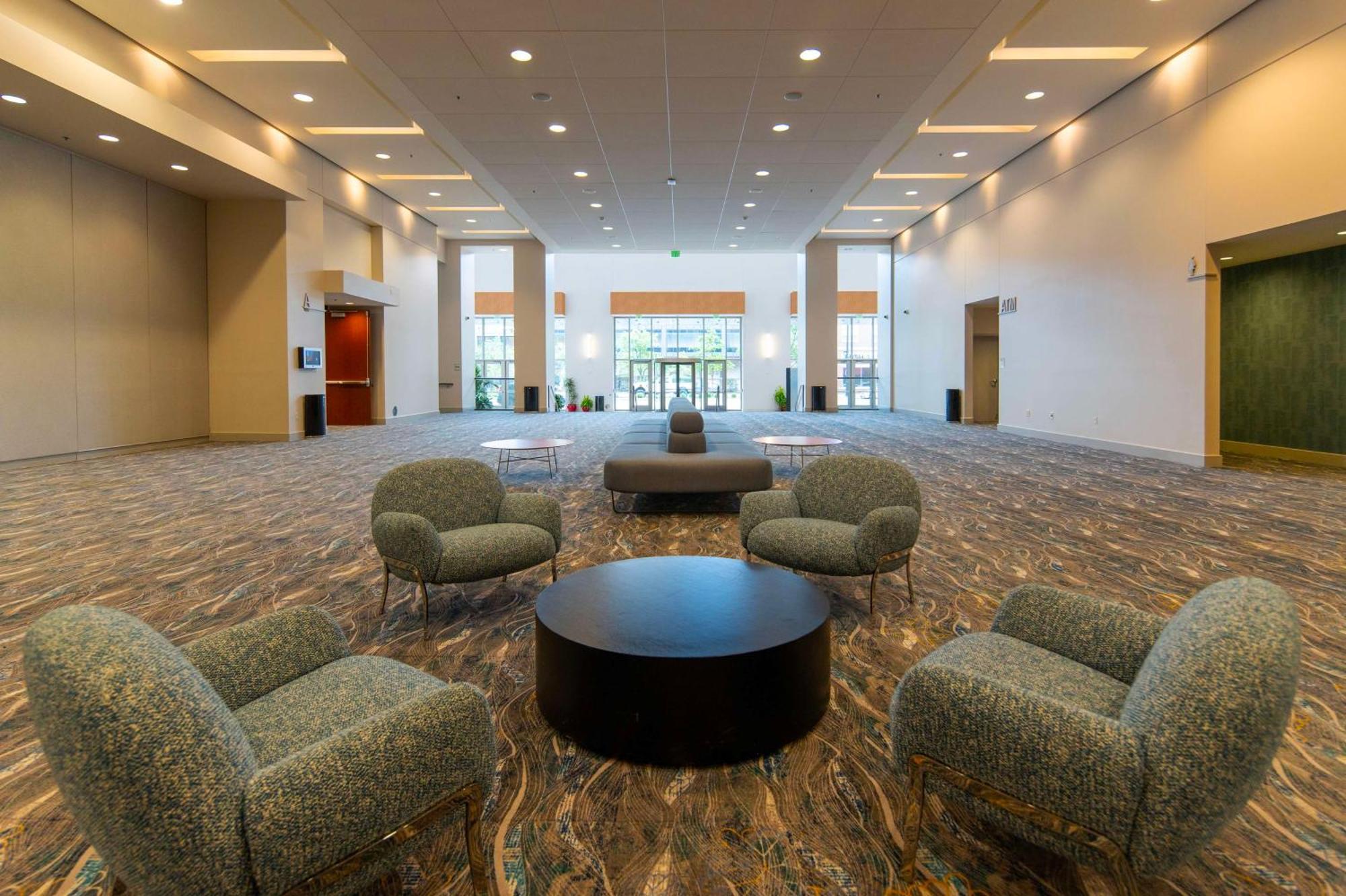Doubletree By Hilton Convention Complex